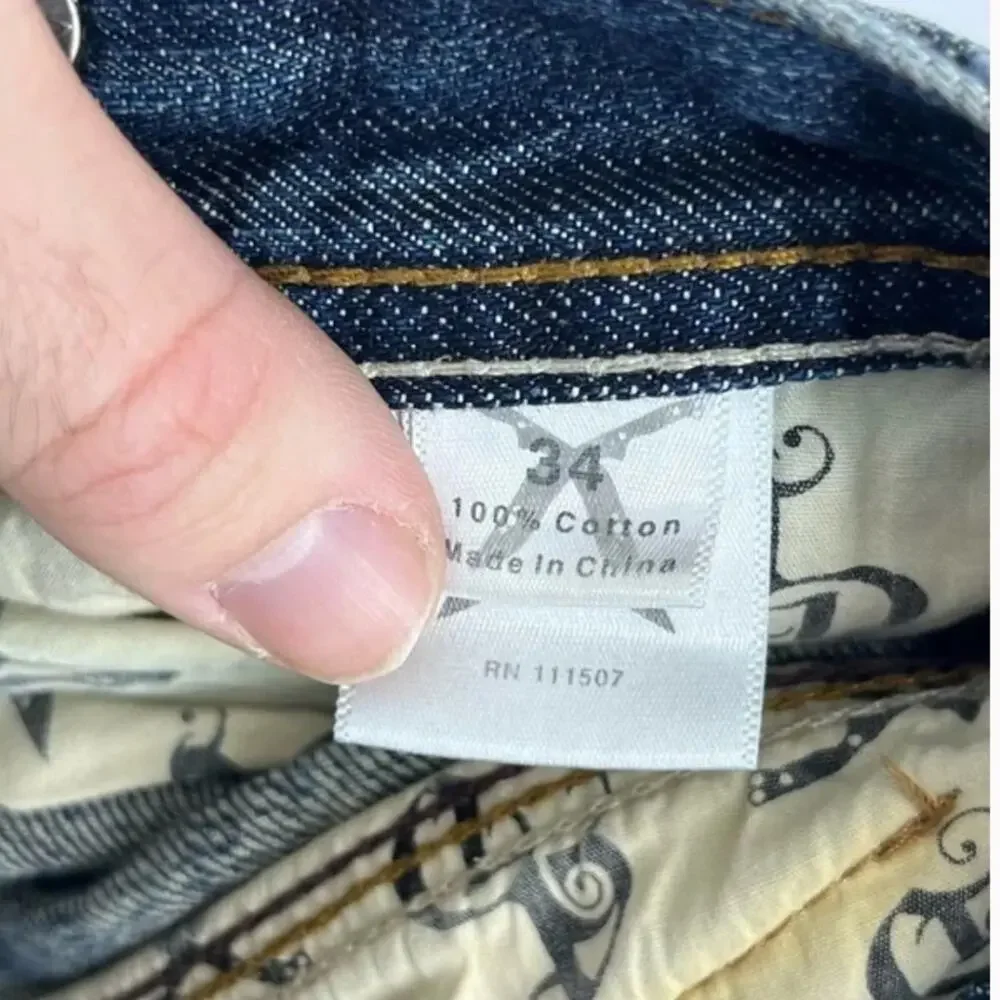 Artful Dodge Jeans, Mens Size 34, Blue Embroidered Relaxed Denim
